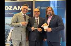 Mecenas Wojciech Zając (po lewej stronie), Okręgowy Inspektor Pracy we Wrocławiu (środek), Główny Inspektor Pracy (po prawej stronie)