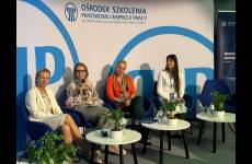 Uczestnicy pierwszego panelu dyskusyjnego