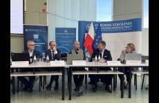 dr hab. inż. Mariusz Szóstak, profesor uczelni, podczas wystąpienia