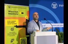 dr inż. Rafał Hrynyk - członek Rady Ochrony Pracy wygłasza referat