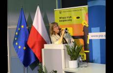 dr Danuta Szall-Krudowska - Główny Lekarz Orzecznik ZUS wygłasza referat