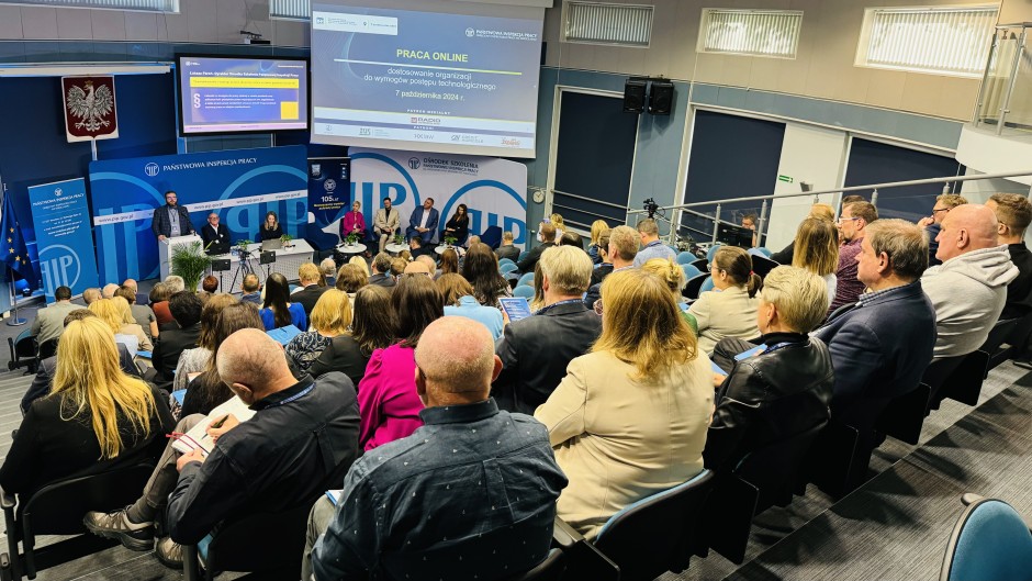 Zdjęcie uczestników konferencji